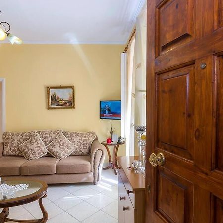 Ria'S Apartment In Corfu Town Ngoại thất bức ảnh