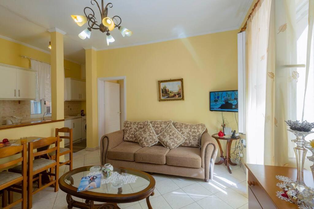 Ria'S Apartment In Corfu Town Ngoại thất bức ảnh