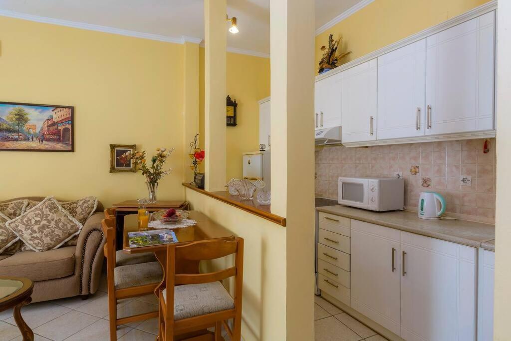 Ria'S Apartment In Corfu Town Ngoại thất bức ảnh