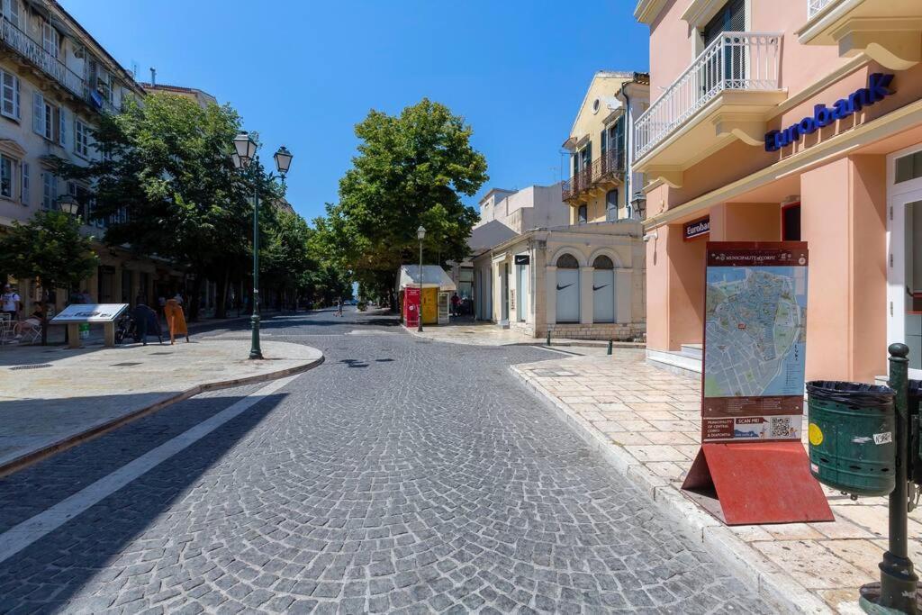 Ria'S Apartment In Corfu Town Ngoại thất bức ảnh
